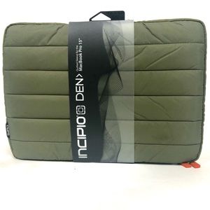 Incipio Quilted Sleeve for MacbookPro 15”